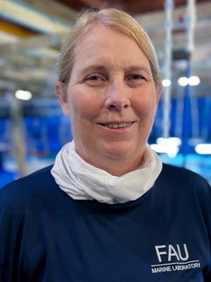 Jeanette Wyneken photo